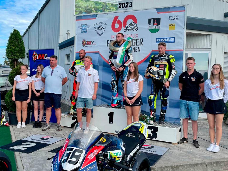 Sunnuntain ensimmäisen IRRC-sarjan osakilpailun podium: Didier Grams (vas.), David Datzer ja Erno Kostamo. Kuva: Nina Haukemaa