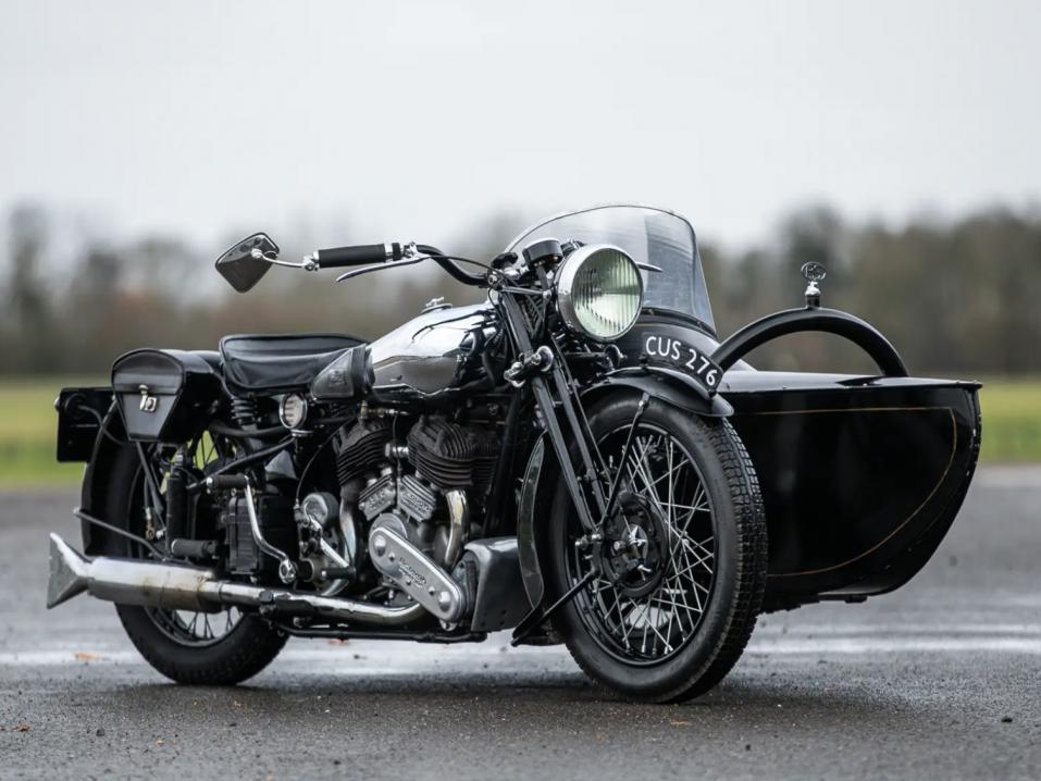 1939 Brough Superior SS80 990cc. Hinta-arvio 70 000 - 81 500 euroa.