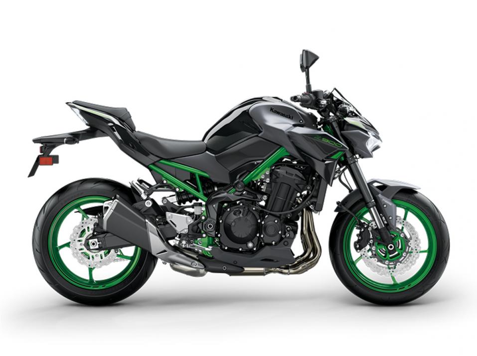 Kuvituskuva: Kawasaki Z900 vuosimallia 2023.