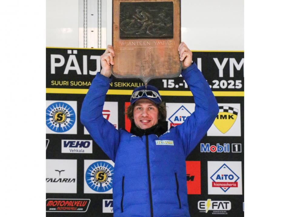 Emil Pohjola maalissa 2025. Kuva: Harjukuvat.