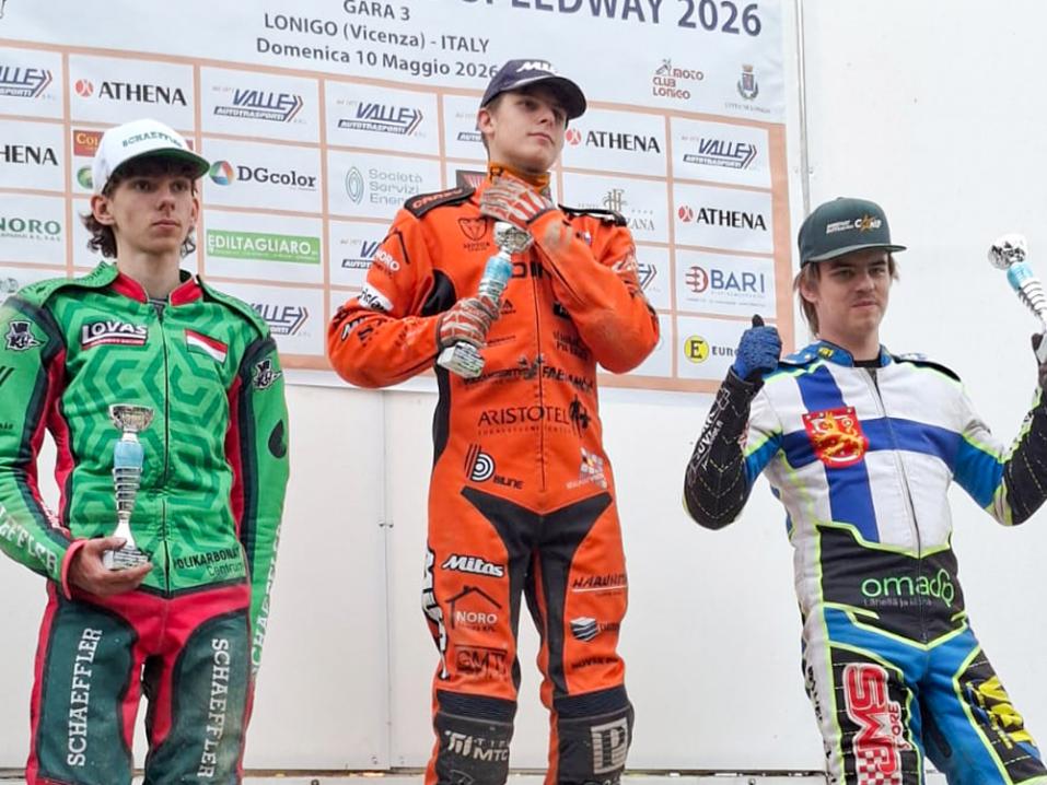 Kuvassa U21-luokan mitalistit. Vasemmalta Zoltan Lovas (Unkari), Sven Cerjak (Slovenia) ja Otto Raak. Kuva Raak Racing Team.