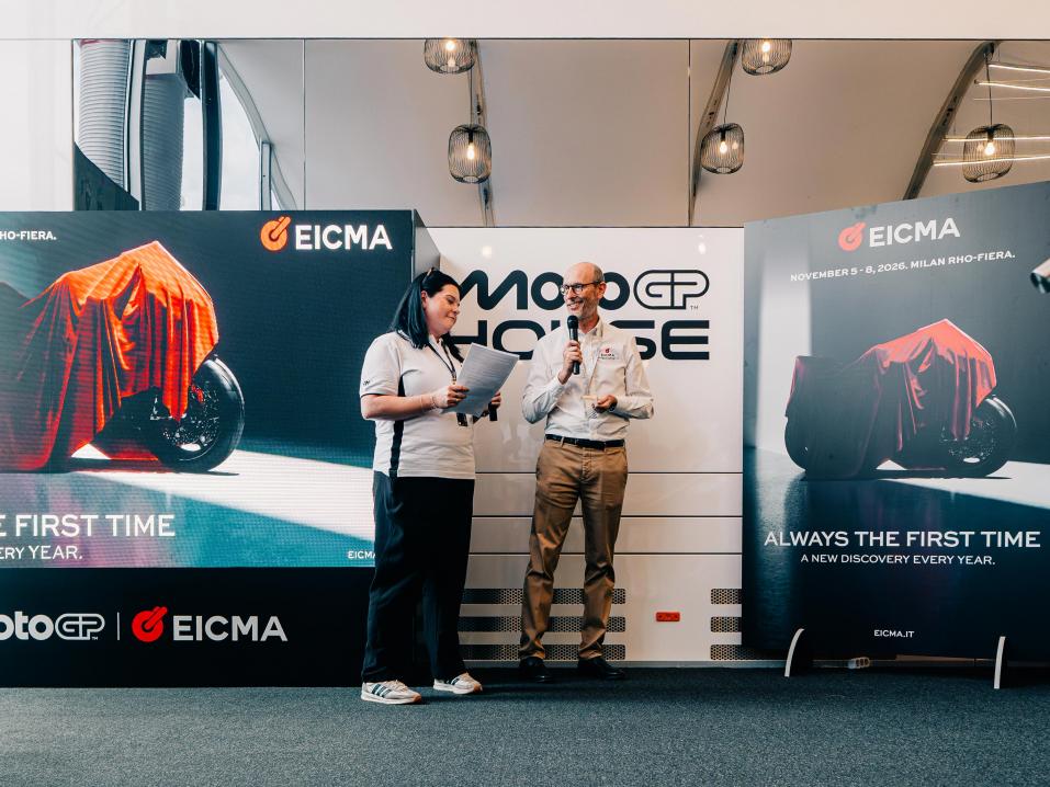 Mugellon radalla j&auml;rjestetyss&auml; tiedotustilaisuudessa julkistettiin yhteisty&ouml;uutisen lis&auml;ksi my&ouml;s vuoden 20206 EICMA-messujen teema 'Aina kuin ensimm&auml;inen kerta. Joka vuosi l&ouml;yt&ouml;retki' sek&auml; messujuliste.