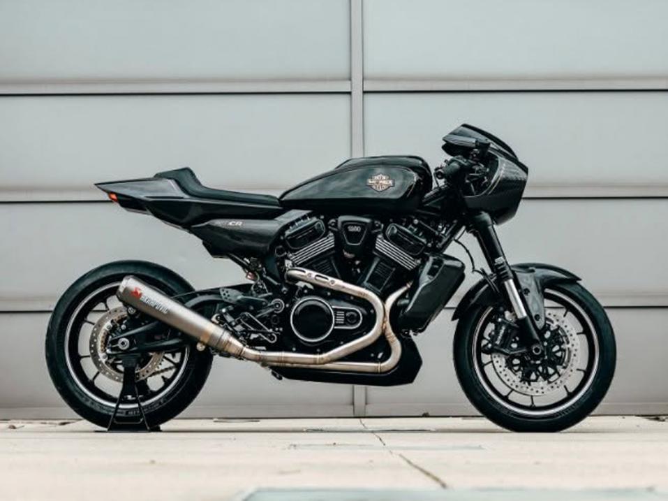 Harley-Davidsonin RMCR eli Revolution Max -moottorilla varustettu caf&eacute; racer -konseptimalli.