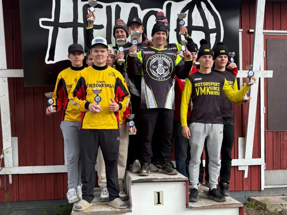 <p>Orimattilan Moottorikerho MX SM -kerhojoukkueiden mestariksi.</p>