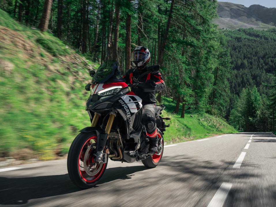 2027 Ducati Multistrada V4 Pikes Peak.
