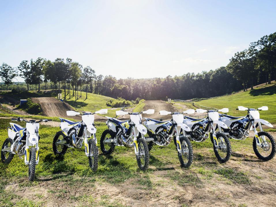 Husqvarnan motocross-mallisto vuodelle 2016. Ei liity tapahtuneeseen.