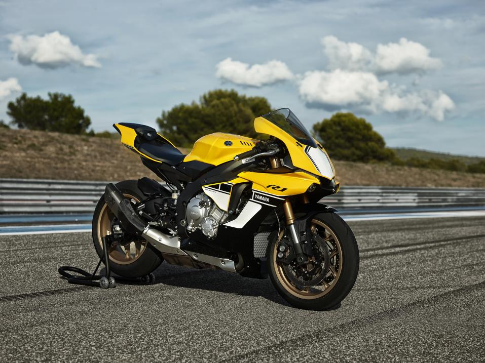 Yamaha YZF-R1 60th Anniversary –malli keltamustana.