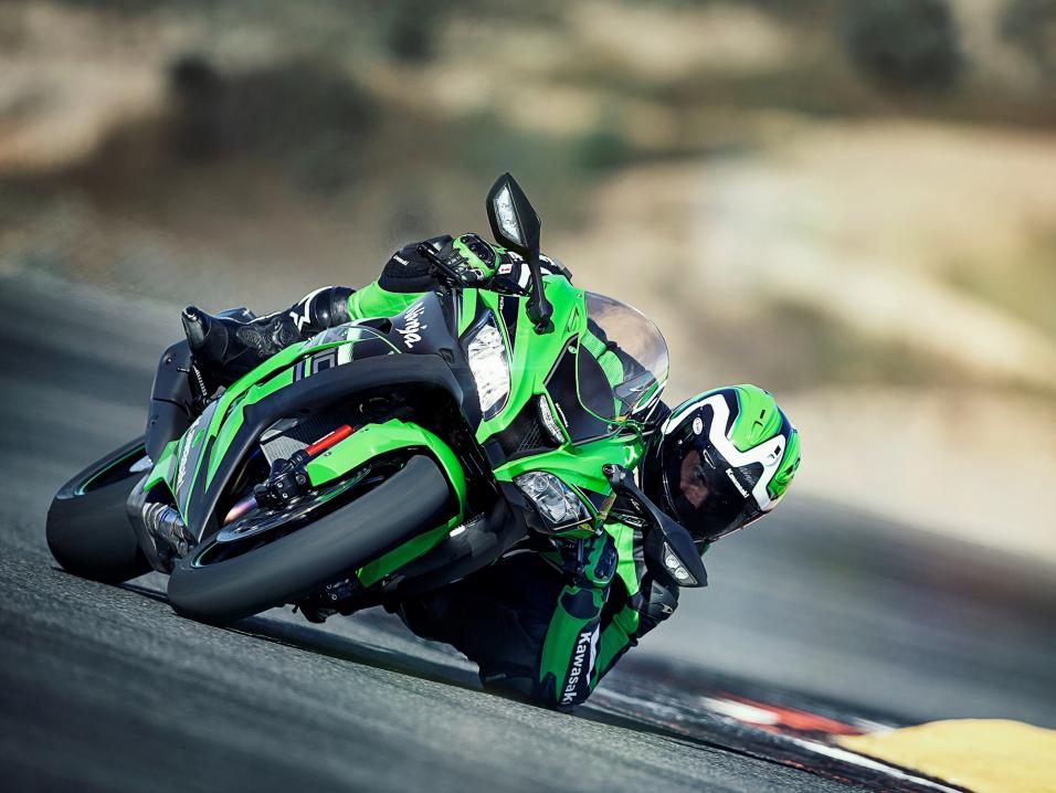 Kawasaki Ninja ZX-10R vm 2016.