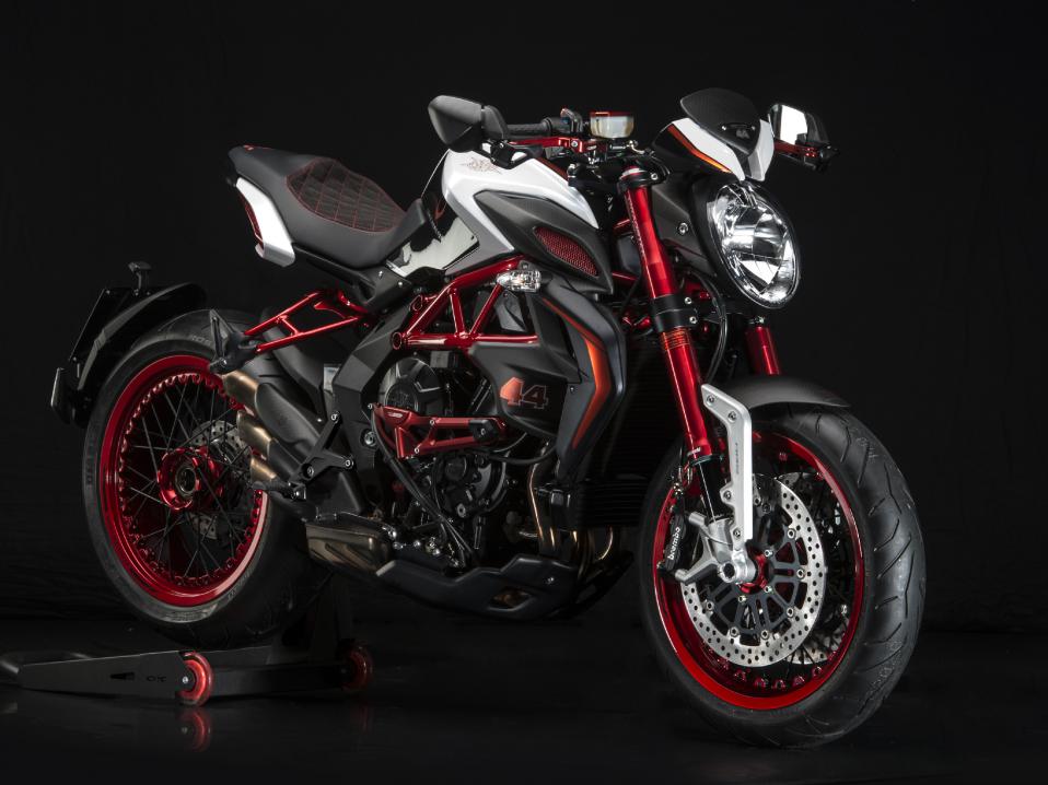 MV Agusta Dragster RR LH44 - Lewis Hamilton erikoismalli.