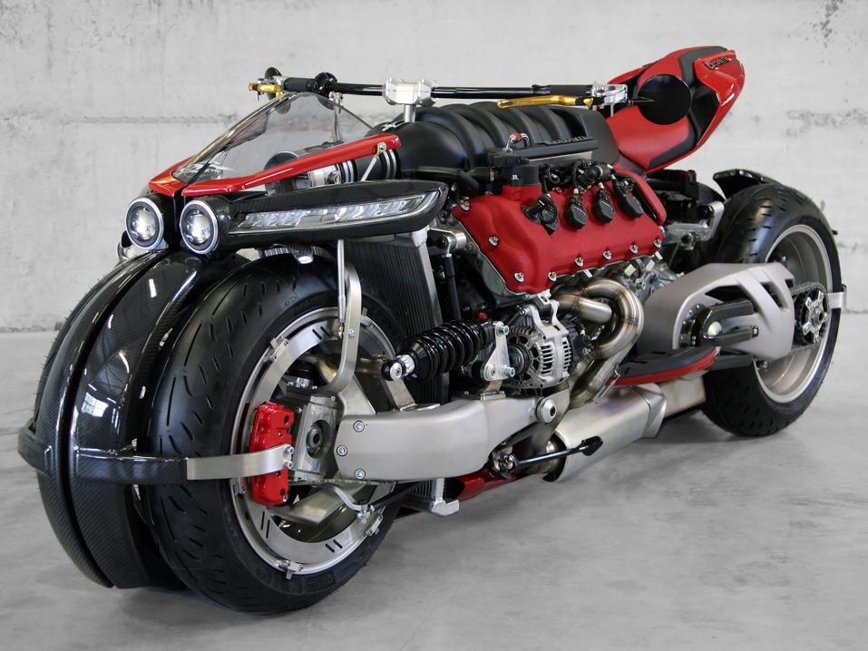 Lazareth LM847 ja Maseratin 4,7 l V8.