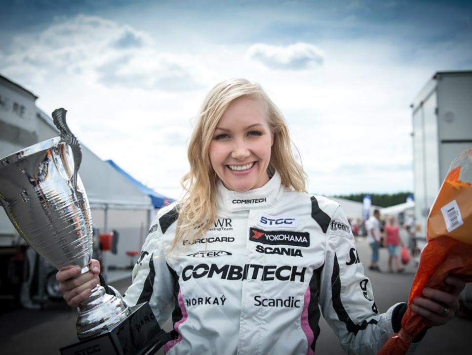 Tapahtuman juontaa kartingista moottoriurheilu-uransa aloittanut Emma Kimiläinen.