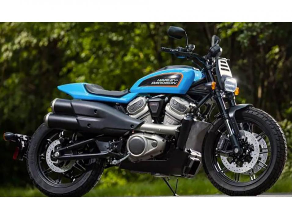 Harley-Davidsonin uudella nestejäähdytteisellä Revolution Max- moottorilla varustettu flat track -vaikutteinen konsepti.