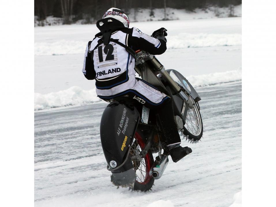 Mats Järf pääsee näyttämään taitojaan Örnsköldsvikin MM-jäällä. Kuva Timo Eronen.