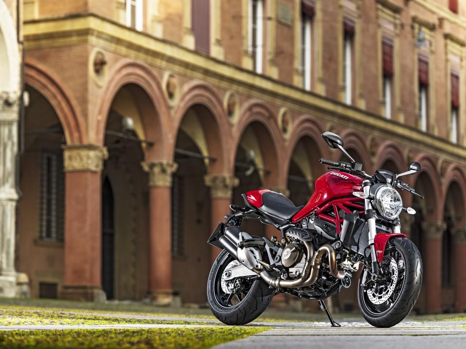 Ducati Monster 821 vm 2015
