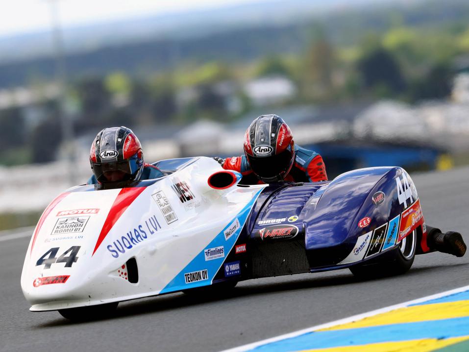 Pekka ja Adam Christie vauhdissa Le Mansissa.