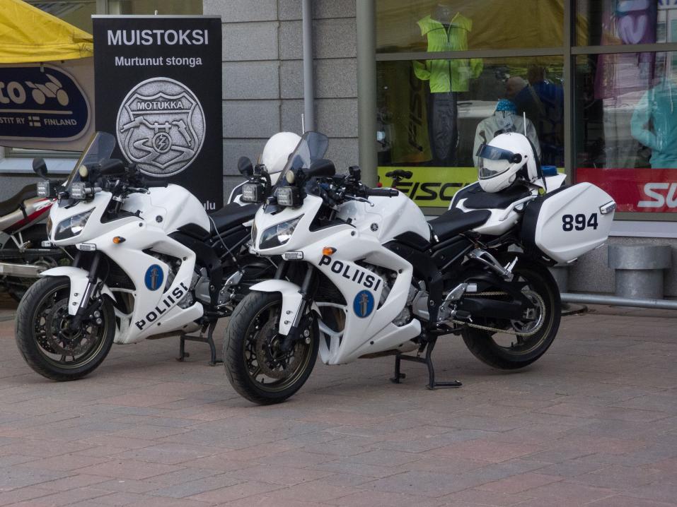 Poliisimoottoripyöriä 2014.