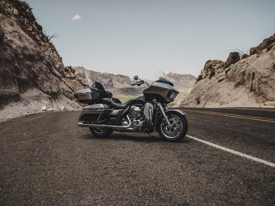Harley-Davidson Road Glide Ultra vuosimallia 2015. Kyse on kuvituskuvasta, joka ei liity tapahtuneeseen.