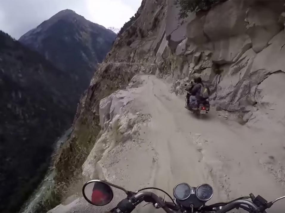 Maailman vaarallisimpana pidetty tie Nepalin Annapurnassa.