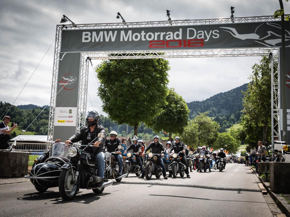 Kuva vuoden 2016 BMW Motorrad -päiviltä.