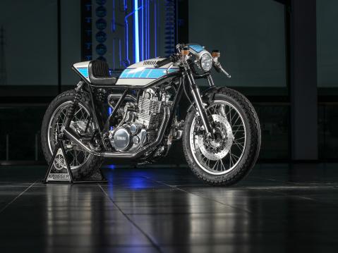 Yamaha SR400 by Krugger,