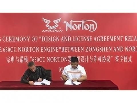 Kuva Nortonin ja Zongshenin 20-vuotisen sopimuksen allekirjoitustilaisuudesta.