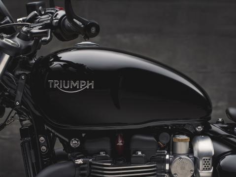 Triumph Bonneville Bobber Black vuosimallia 2018.