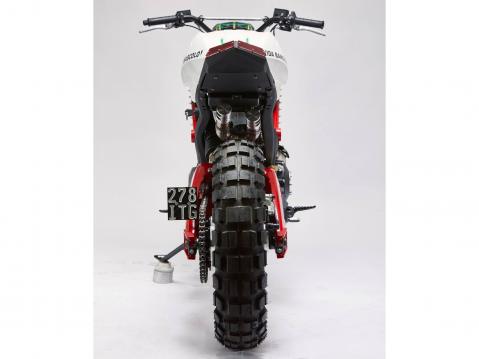 Ducati Monster 696 custom on Vida Bandidan käsialaa.