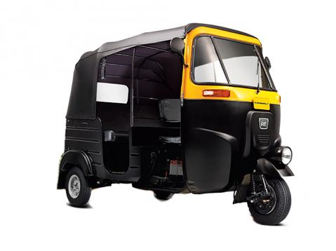 Kuvassa maailman suurimman tuktuk- eli riksataksivalmistajan, intialaisen Bajaj Auton nelitahtinen malli.