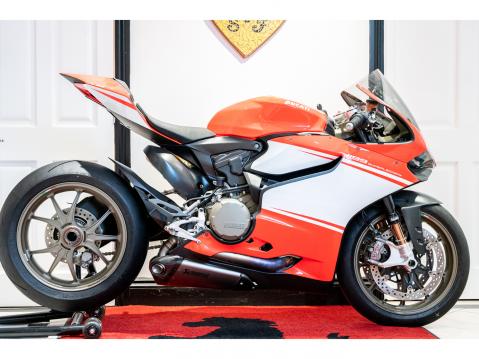 2016 Ducati Superleggera.