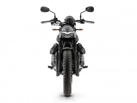2021 Moto Guzzi V7 Stone.