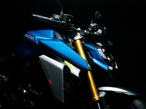 Vuosimallin 2021 Suzuki GSX-S1000.