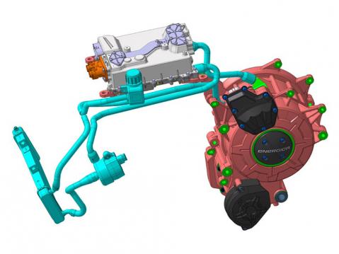 Uusi EMCE-moottori inverttereineen ja jäähdytysjärjestelmineen.