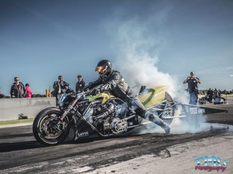 Vesa Lipponen vei Fueltech Nitrobike Showdown 2021 -sarjan voiton!