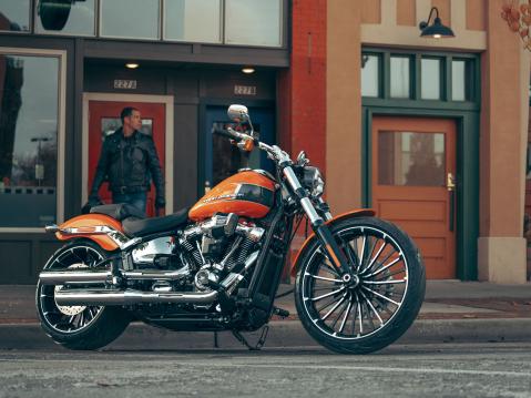 2023 Harley-Davidson Breakout.