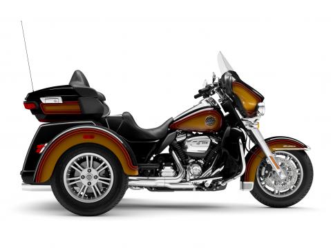 Harley-Davidson Tri Glide Ultra Tobacco Fade Enthusiast Collection 2024.