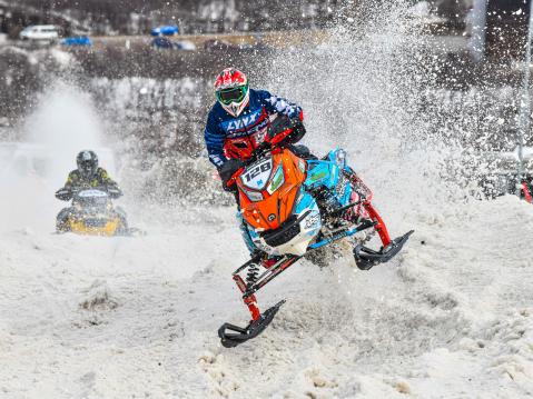 Aki Pihlaja kruunattiin Snowcrossin maailmanmestariksi Norjan Kirkkoniemessä 2023. Kuva: Infront Moto Racing.