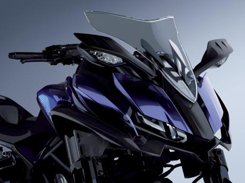 Yamahan kantattava kolmipyörä MWT-9  -konsepti Tokiossa 2015.