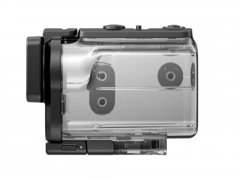 Sony HDR-AS50 -kamera vesittiiviine koteloineen.