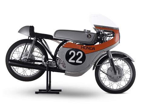 Kohde 354 -  1962 Honda 125cc CR93 Racing Motorcycle.